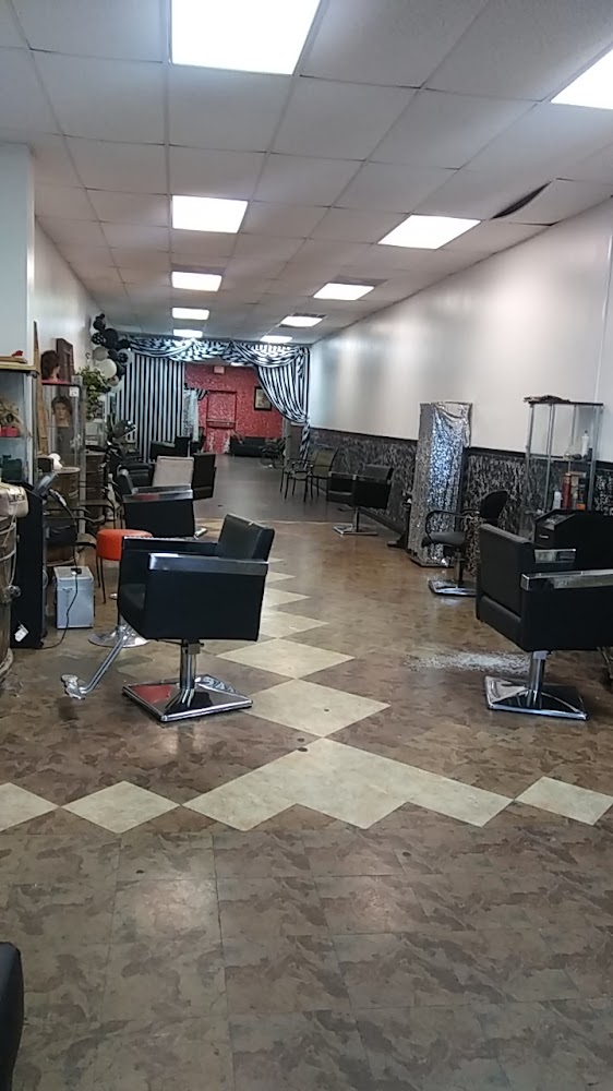 Diva's Creations Beauty Salon view 5