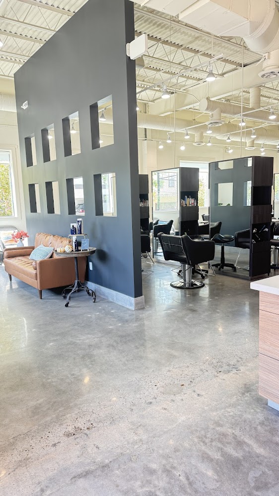 3930 Ego Salon primary photo