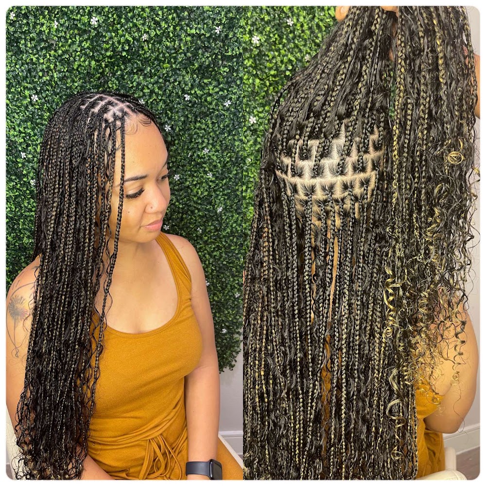 Savoir Hair Braiding primary photo