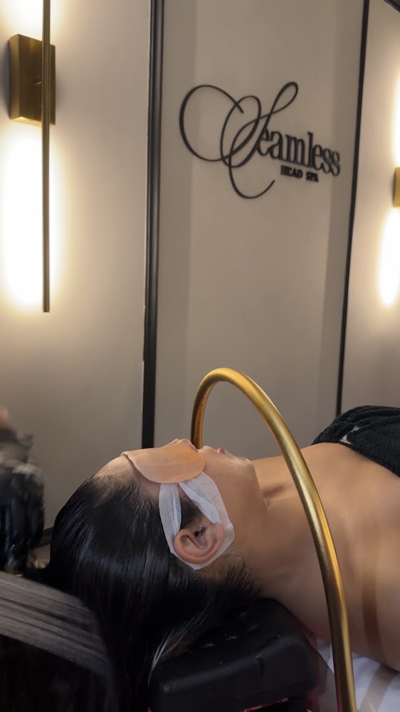 Seamless Head Spa view 2