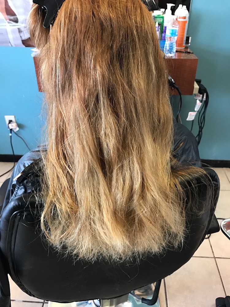 Greñitas Hair Salon view 2