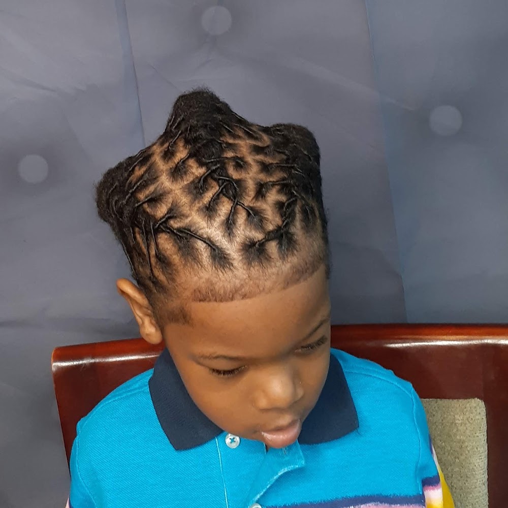 Kings and Queens royalty salon view 2