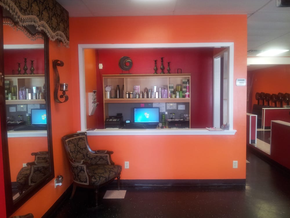 D' Dominican Beauty Salon view 4