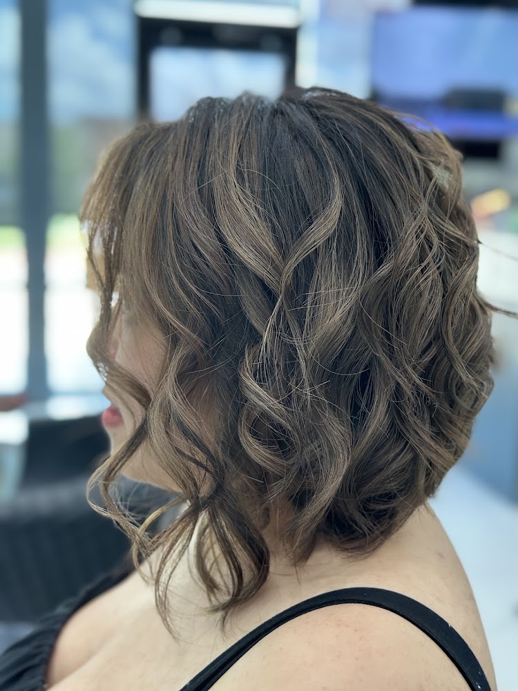 GLOW UP Hair Studio view 2