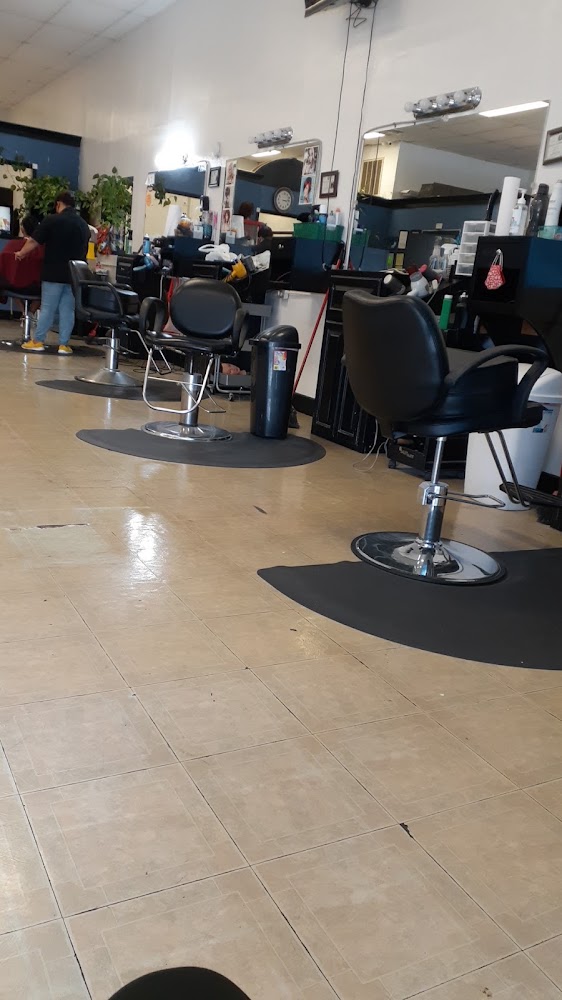 Yani’s Hair Salon&barber primary photo