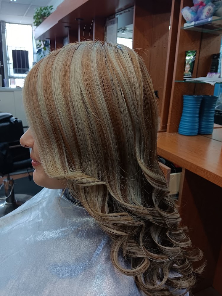 Huetamo Hair Salon view 4