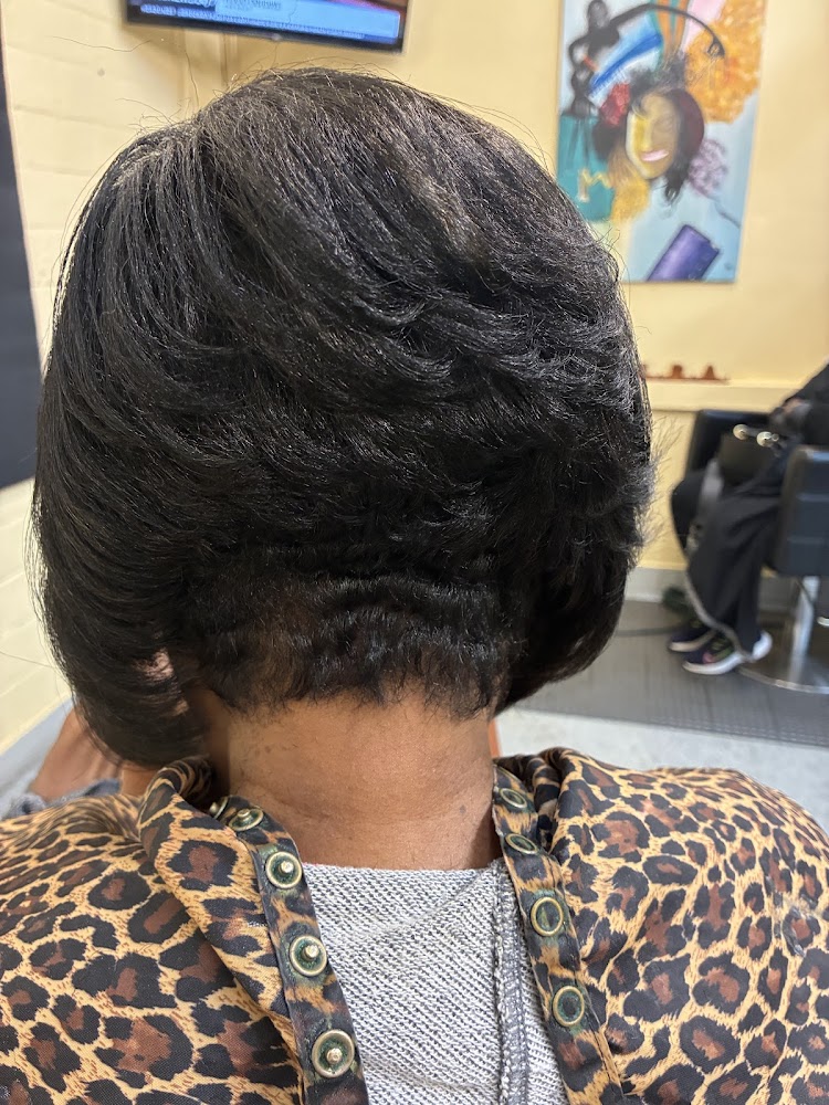DeeZigns Hair Salon primary photo
