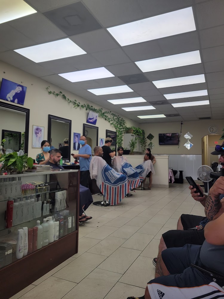 D&D Hair Salon view 3