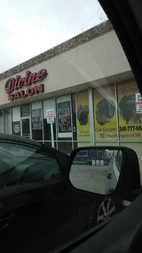 Divine Salon view 3