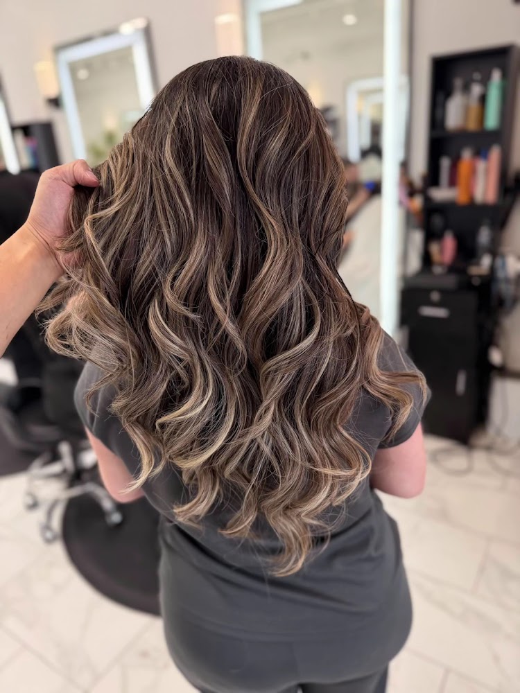 Long’s Hair Studio view 4