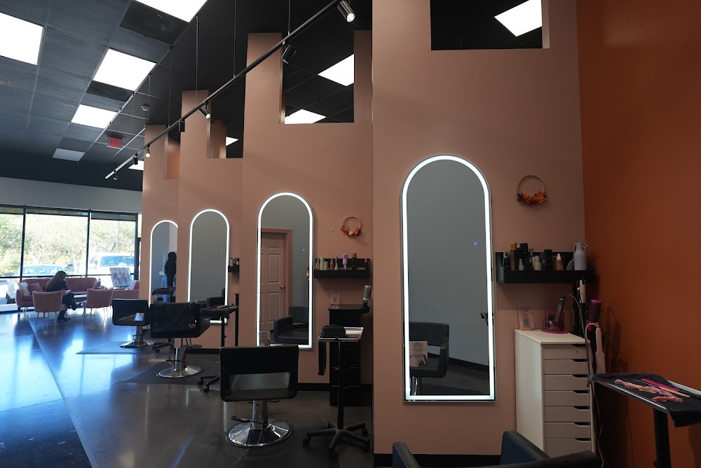 Posh Salon Friendswood primary photo