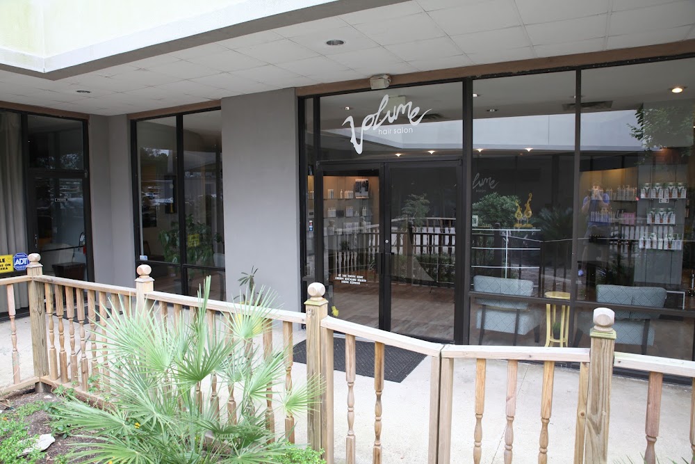 Volume Salon view 3