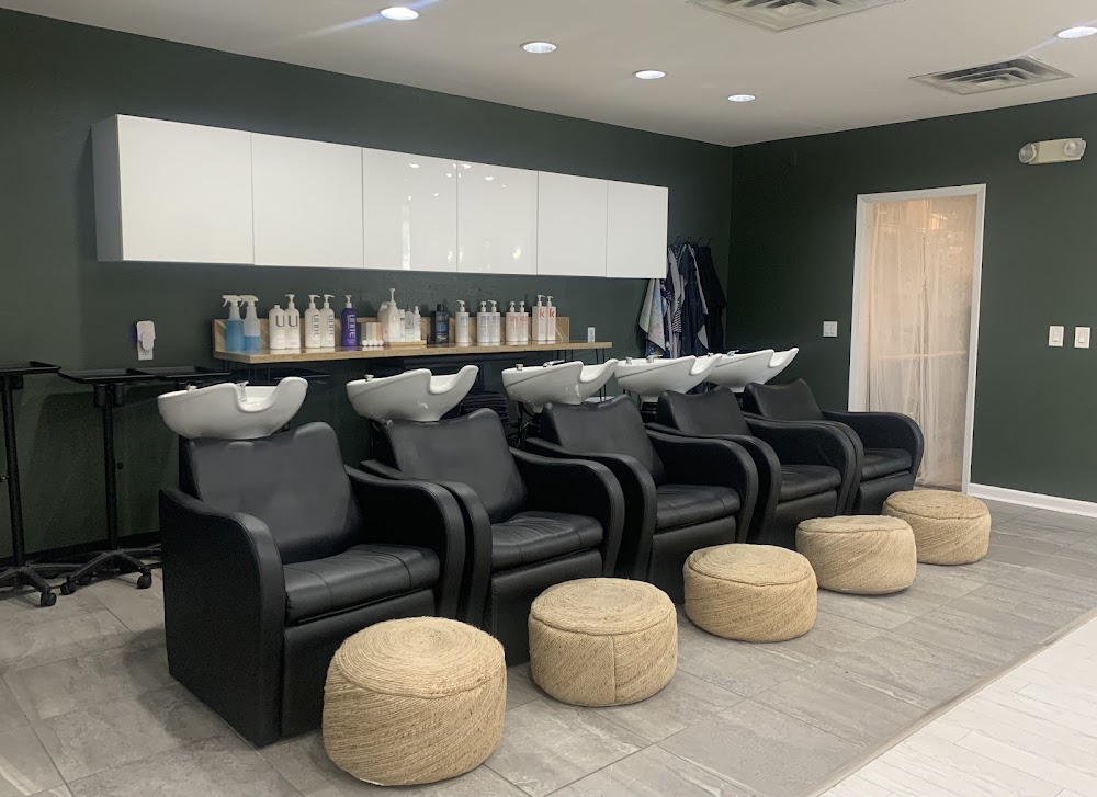 Volume Salon view 4