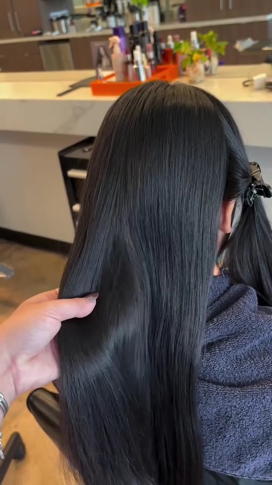 LINEAR SALON view 5