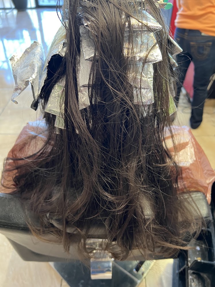 Emily's Hair Salon primary photo