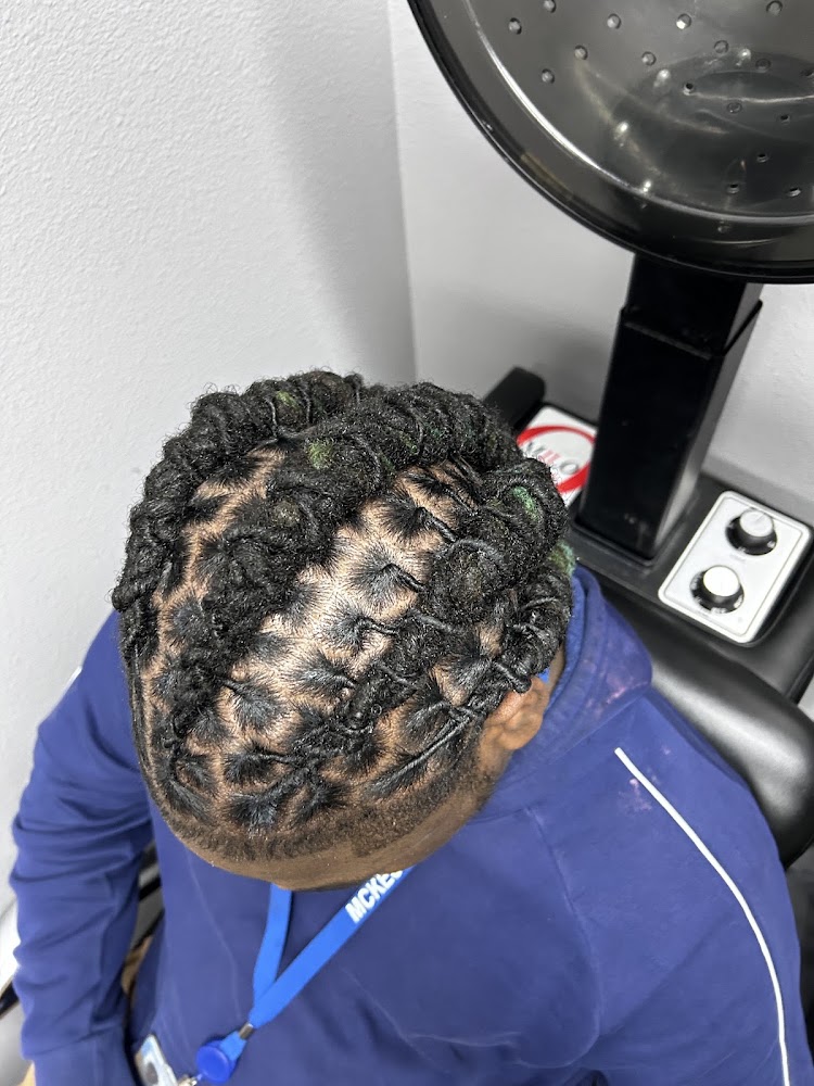 504 | Haircuts, Styling, Extensions, Color, and Natural Care primary photo
