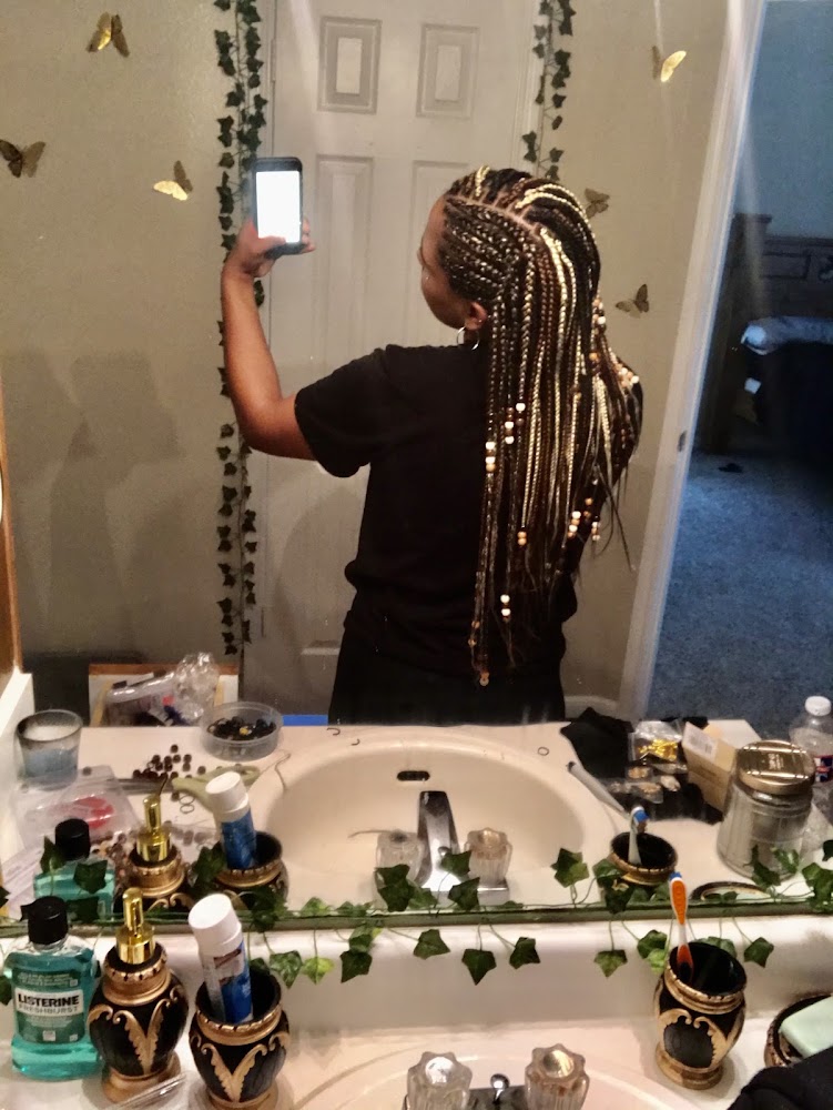 African Hair Braiding Salon- Pour la Belle view 5
