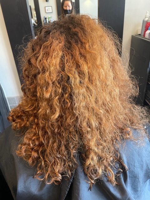 Aggelos Hair Salon view 4