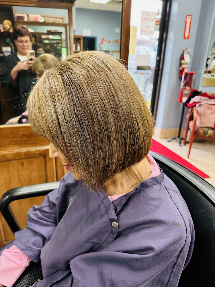 Alarcon Beauty Salon primary photo