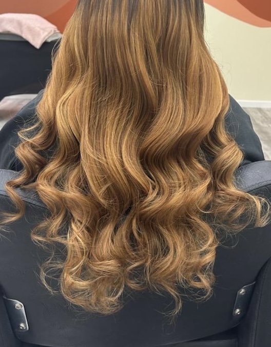Alicia Lewis | Healthy Hair Specialist primary photo