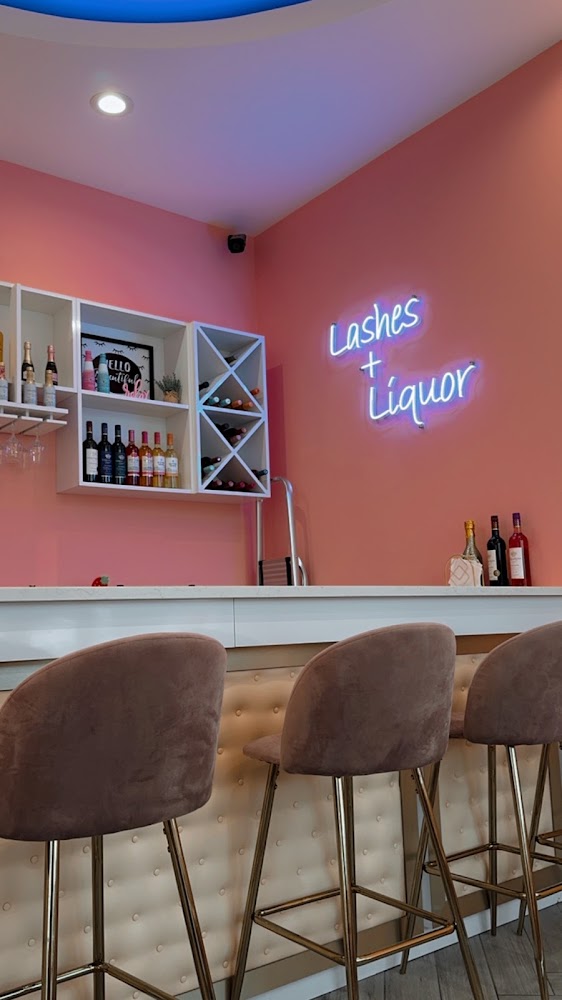 AMA LASH BAR view 2