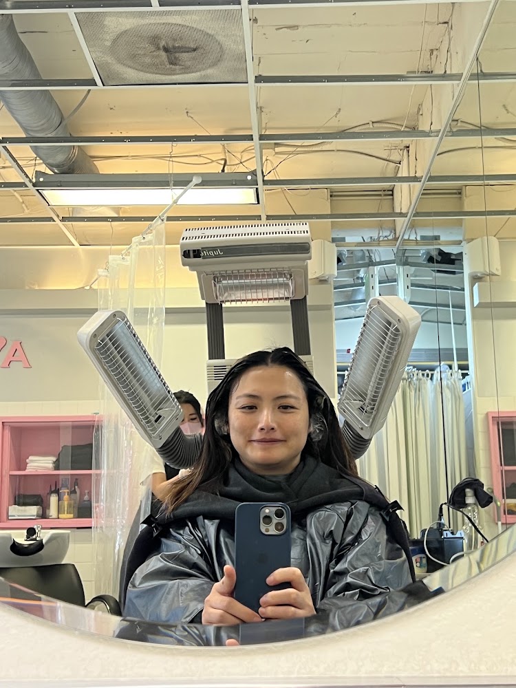 Arty Hair Salon view 4