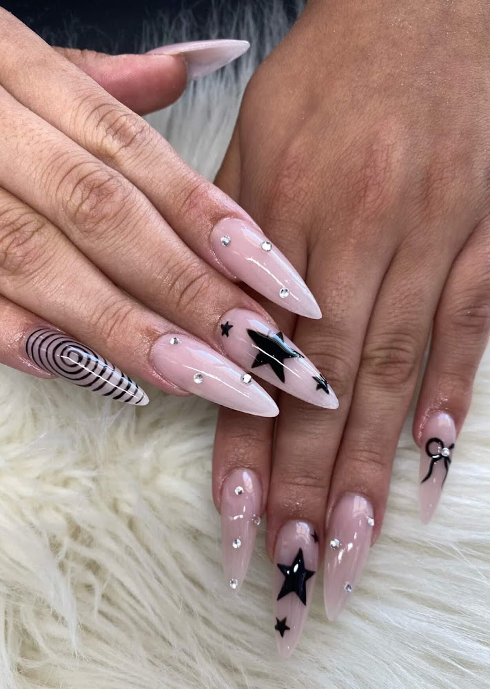 Aurelia Nail Lounge view 3