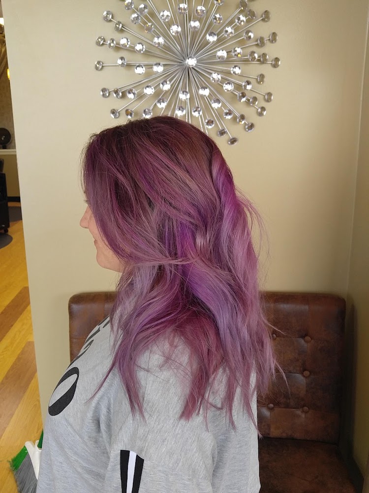 Be u salon view 5