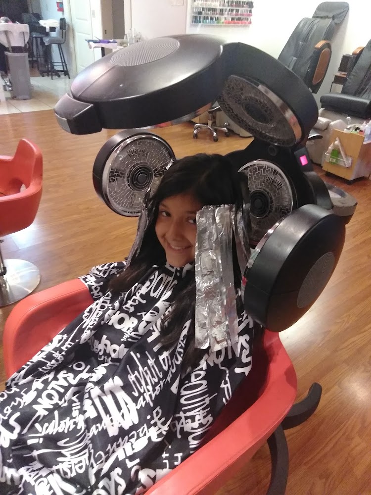 Beluhu's Spa & Salon view 4