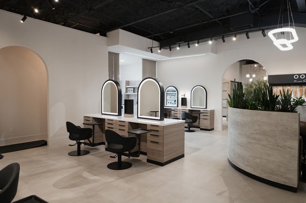 Bonjour Belle Salon - The Woodlands - Magnolia view 3