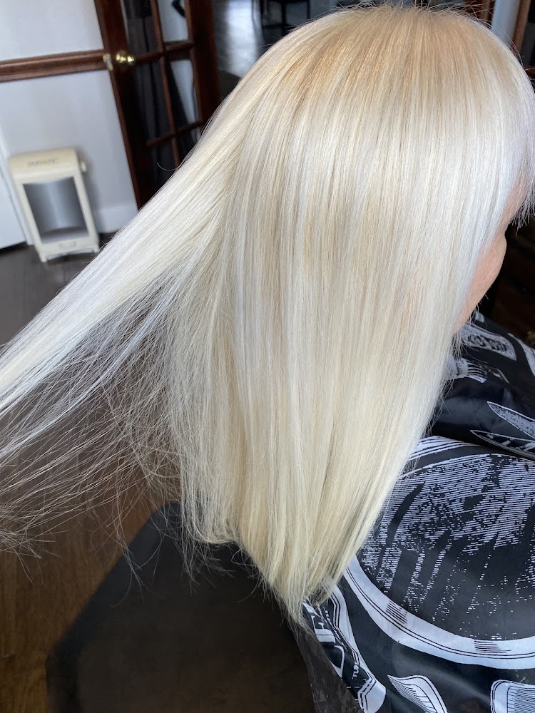 Brenda’s Hair Studio primary photo