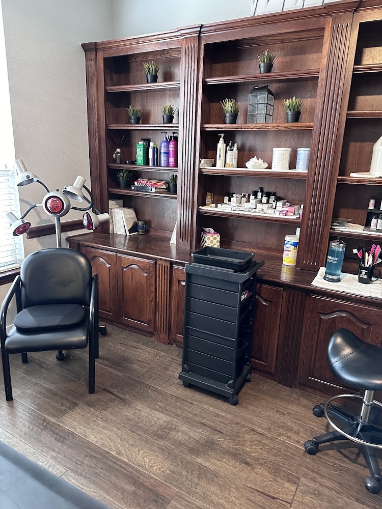 Brenda’s Hair Studio view 3