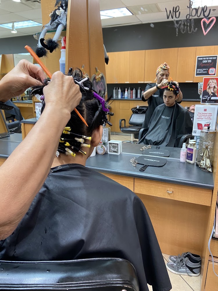 Brooks City Base Hair Salon primary photo