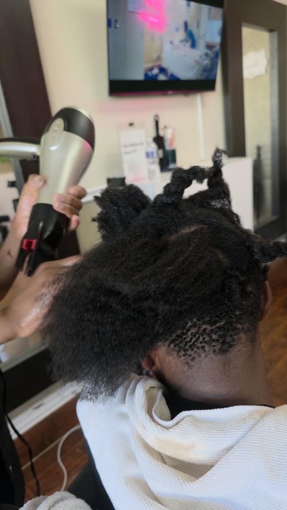 Caliz B Hair and Beauty Salon primary photo