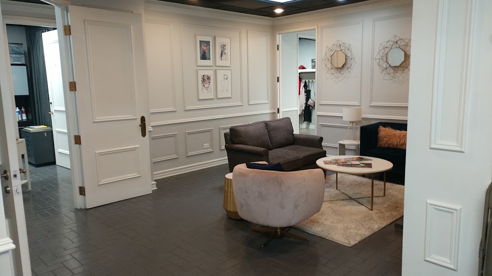 Canvas Salon primary photo