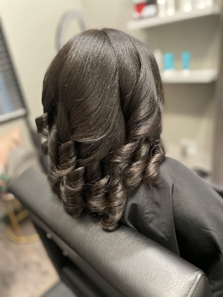 Chic Express Salon view 2