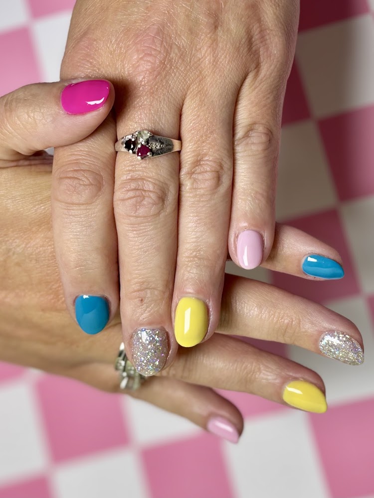 Chic N Charm Nail Salon & Spa view 4