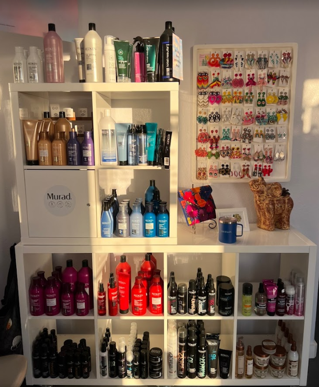 Clean Hair Salon Studios view 4
