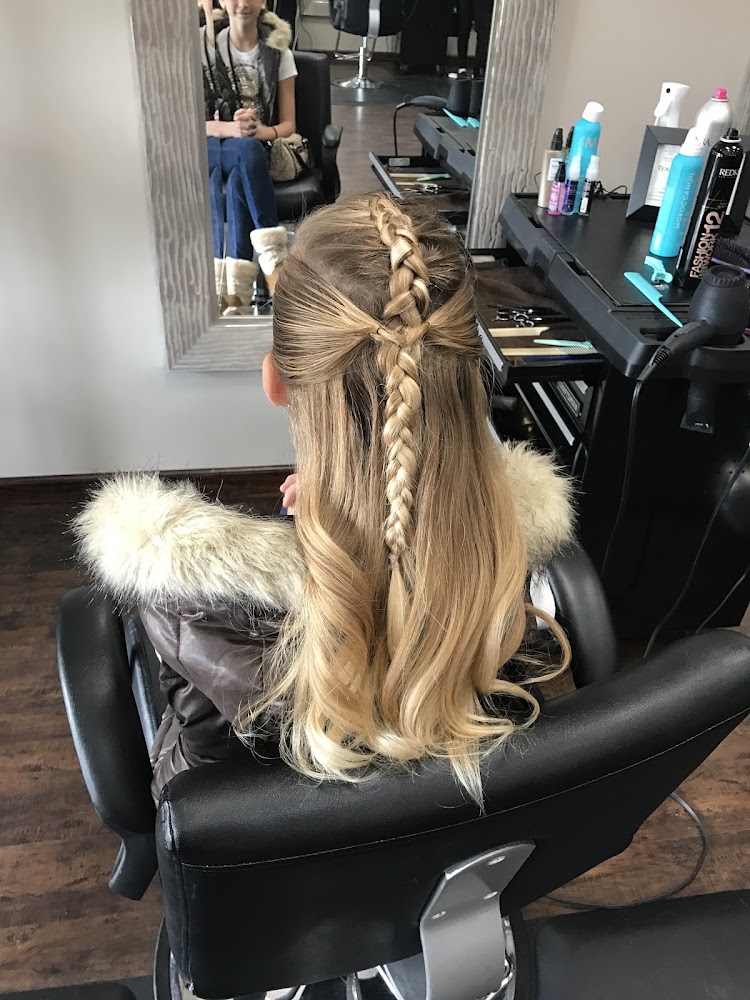 Cosmopolitan Hair & Beauty Salon view 5