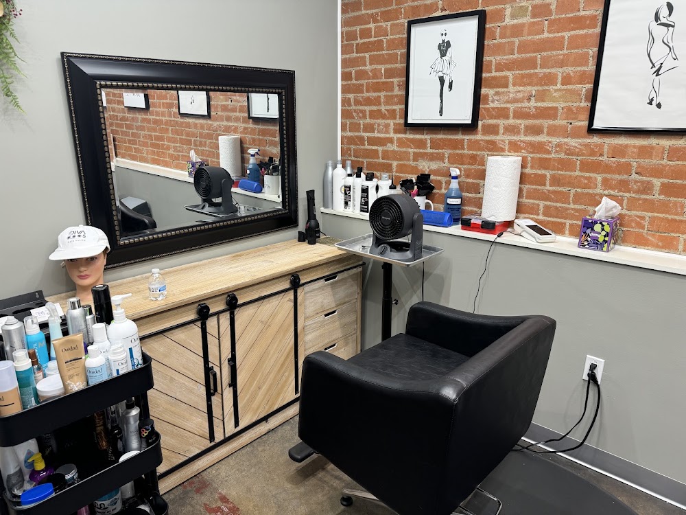 Diva Doos Hair Salon view 3