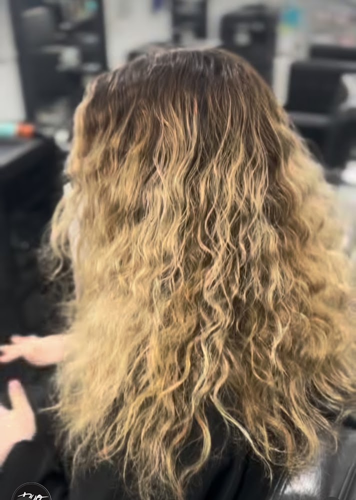 DUO Salon view 5