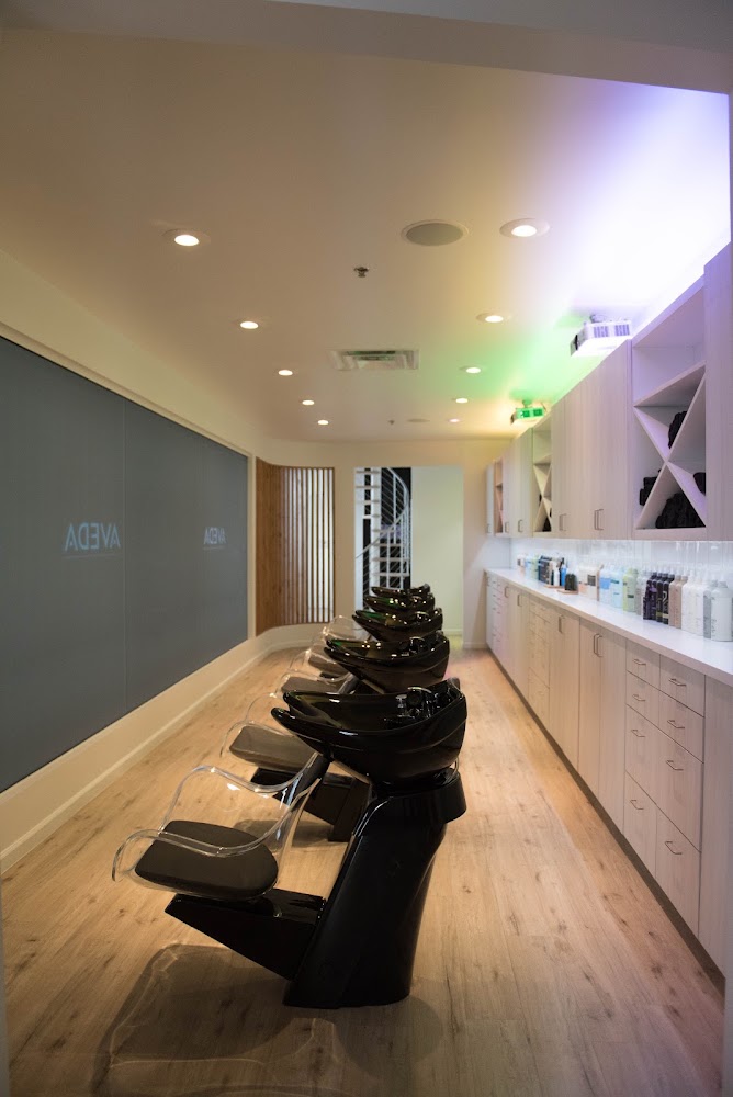 Ellie K Salon view 3