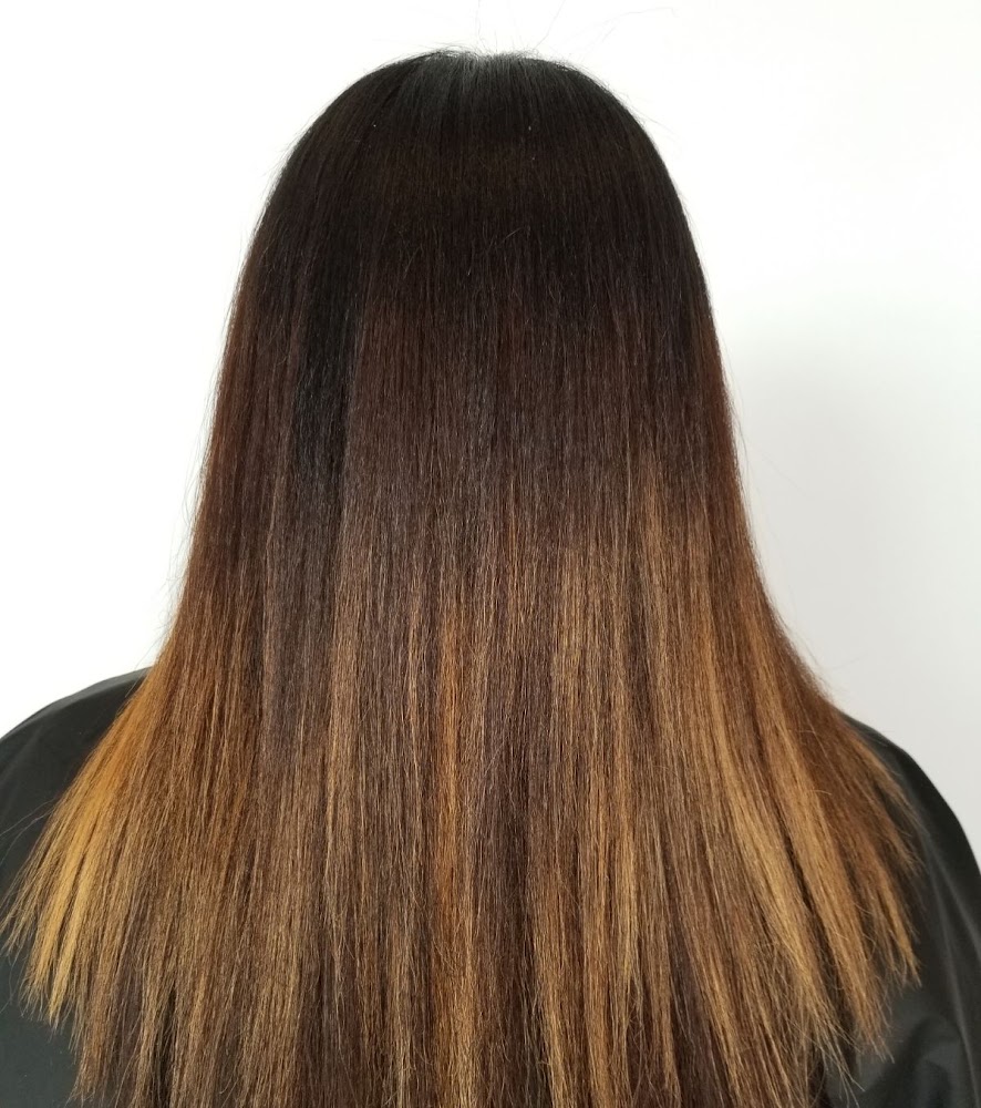 Ellie K Salon view 4