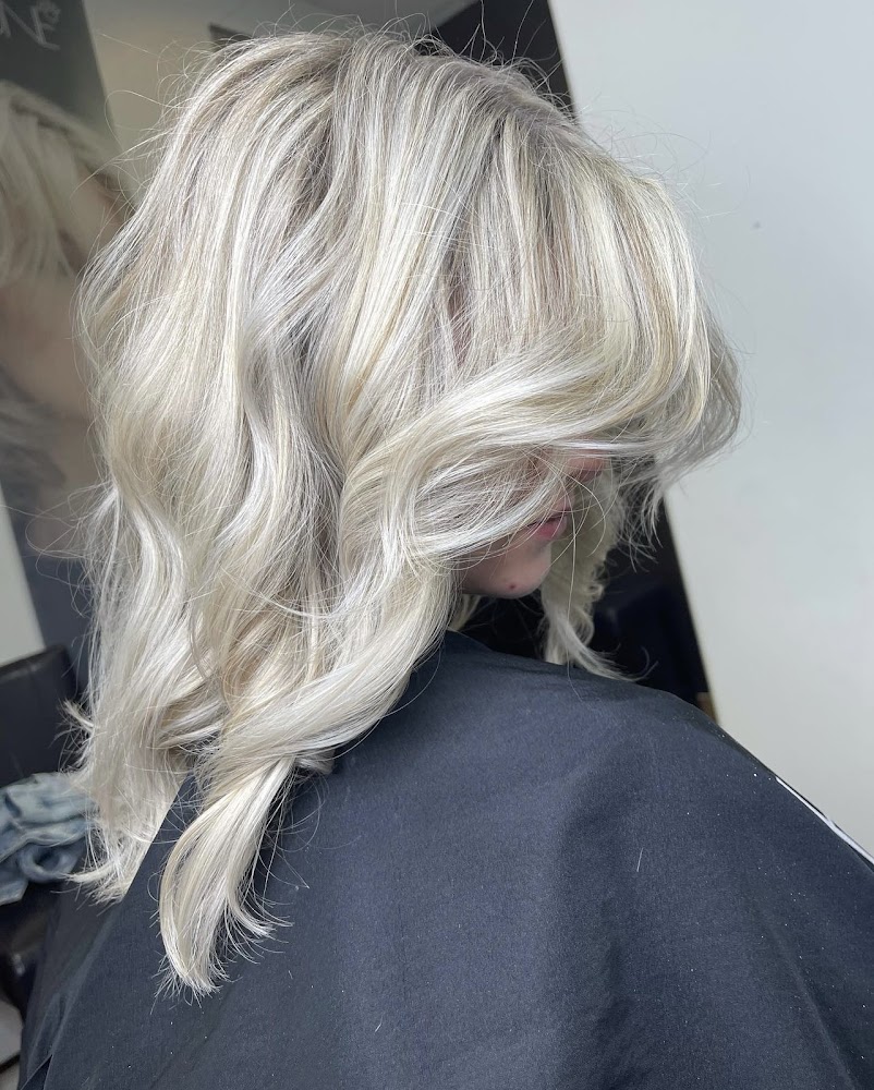 Favola Beauty Salon view 3
