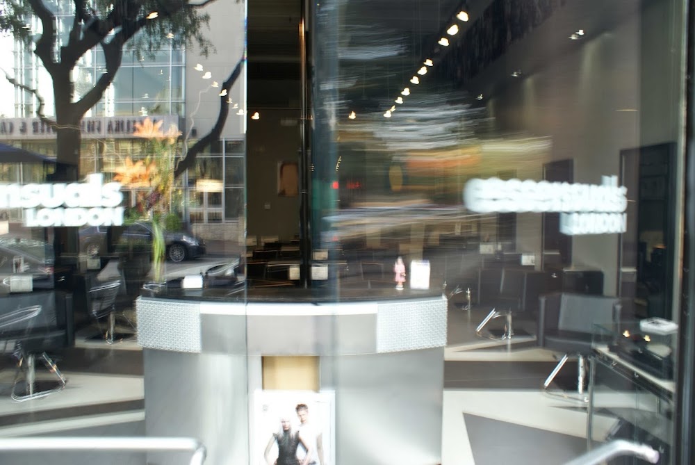 Gabriel Ontiveros Salon view 4
