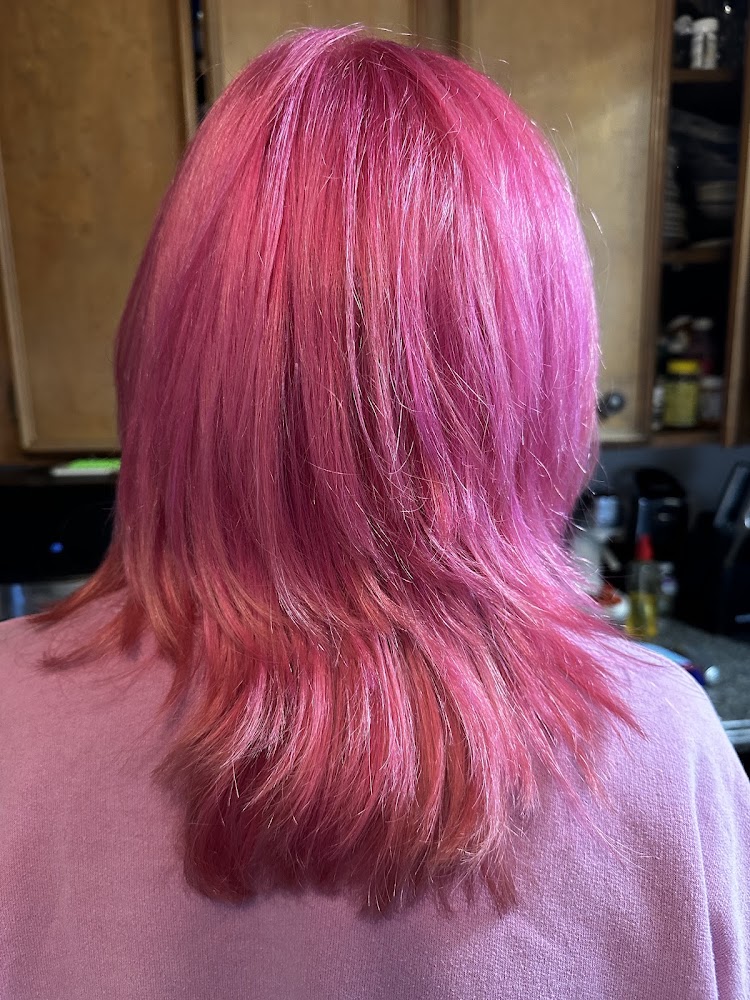 Glamour Cuts view 3