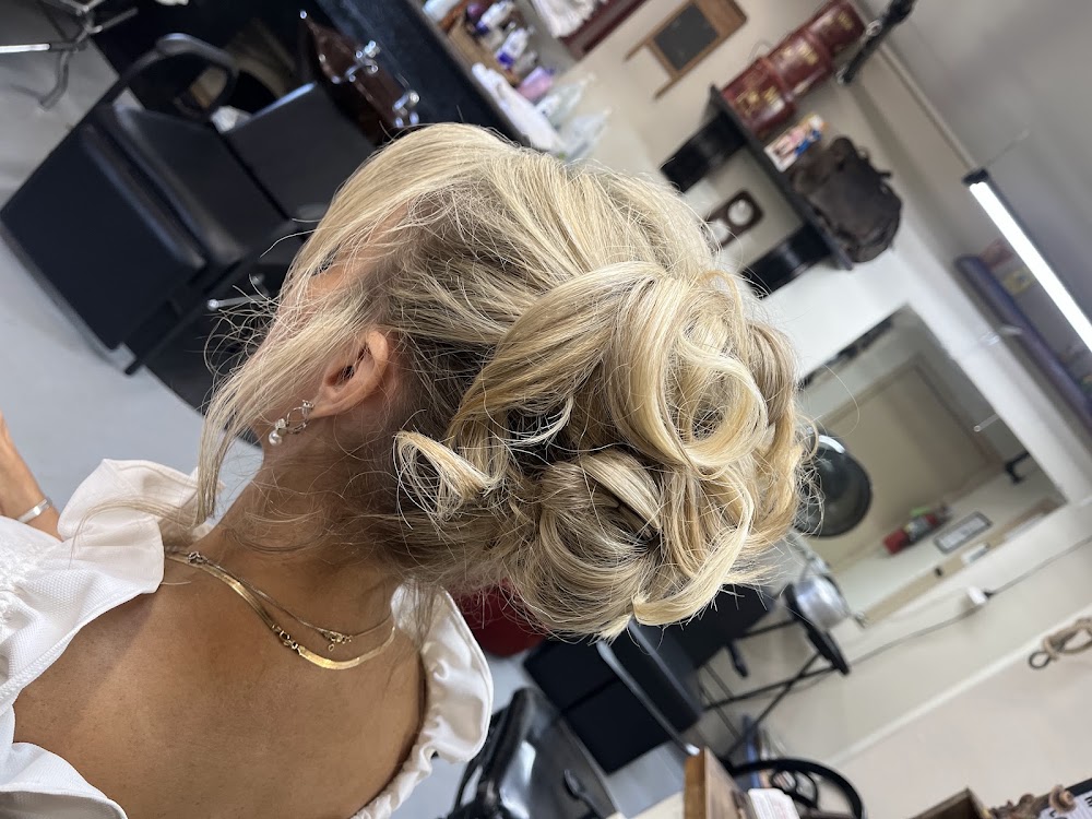Hair Barn view 3