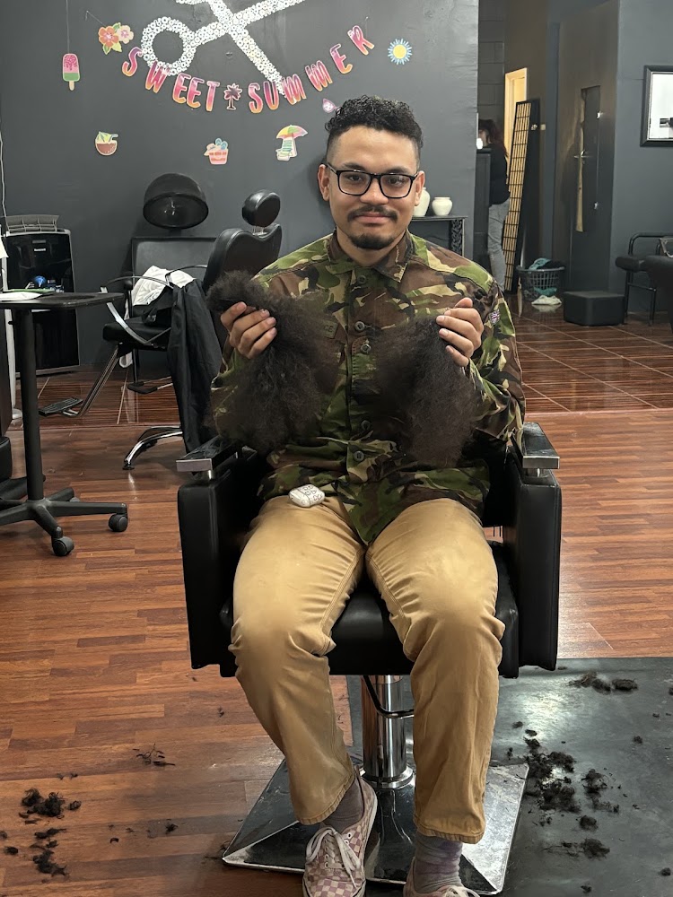 Hair Razors Studios view 5