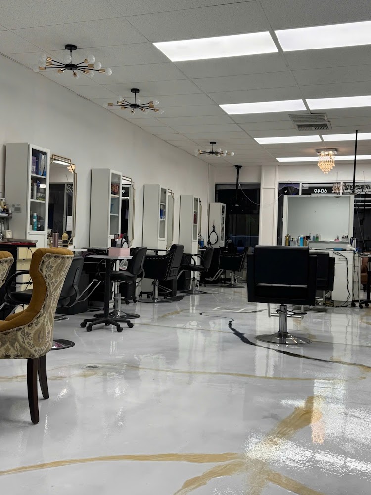 Hair Salon 22 primary photo