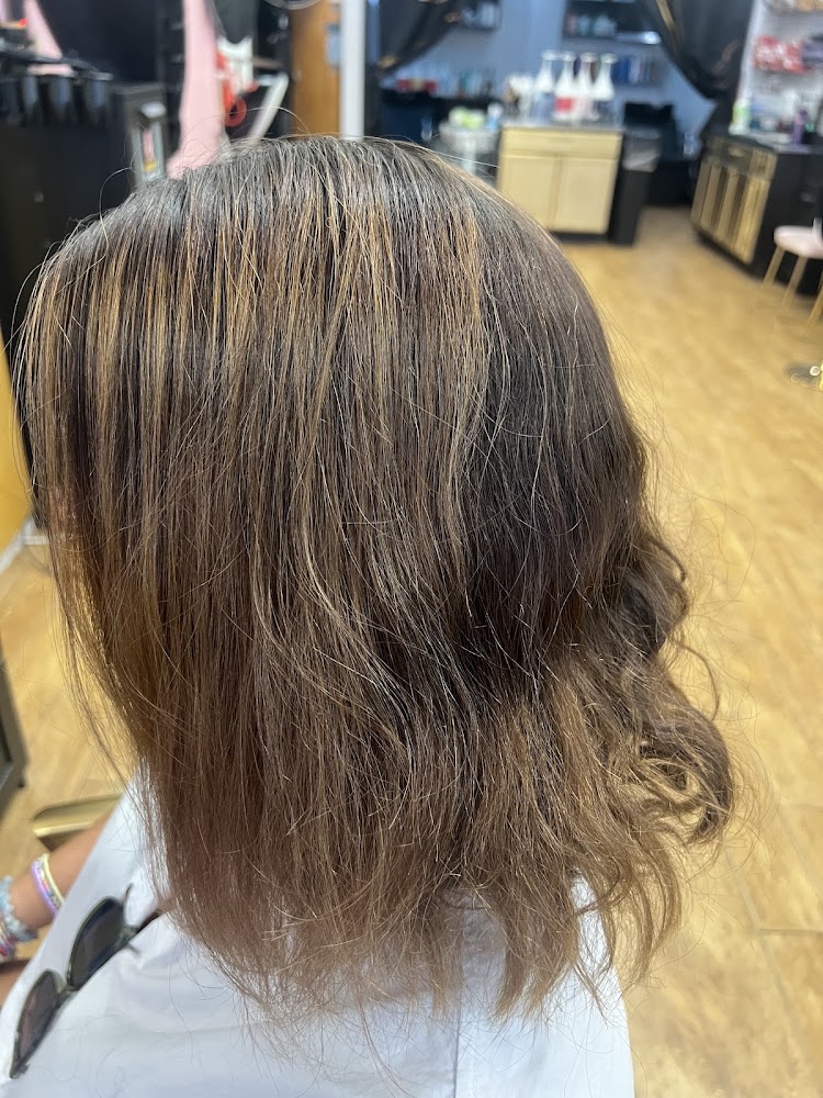 Hair & Such view 4